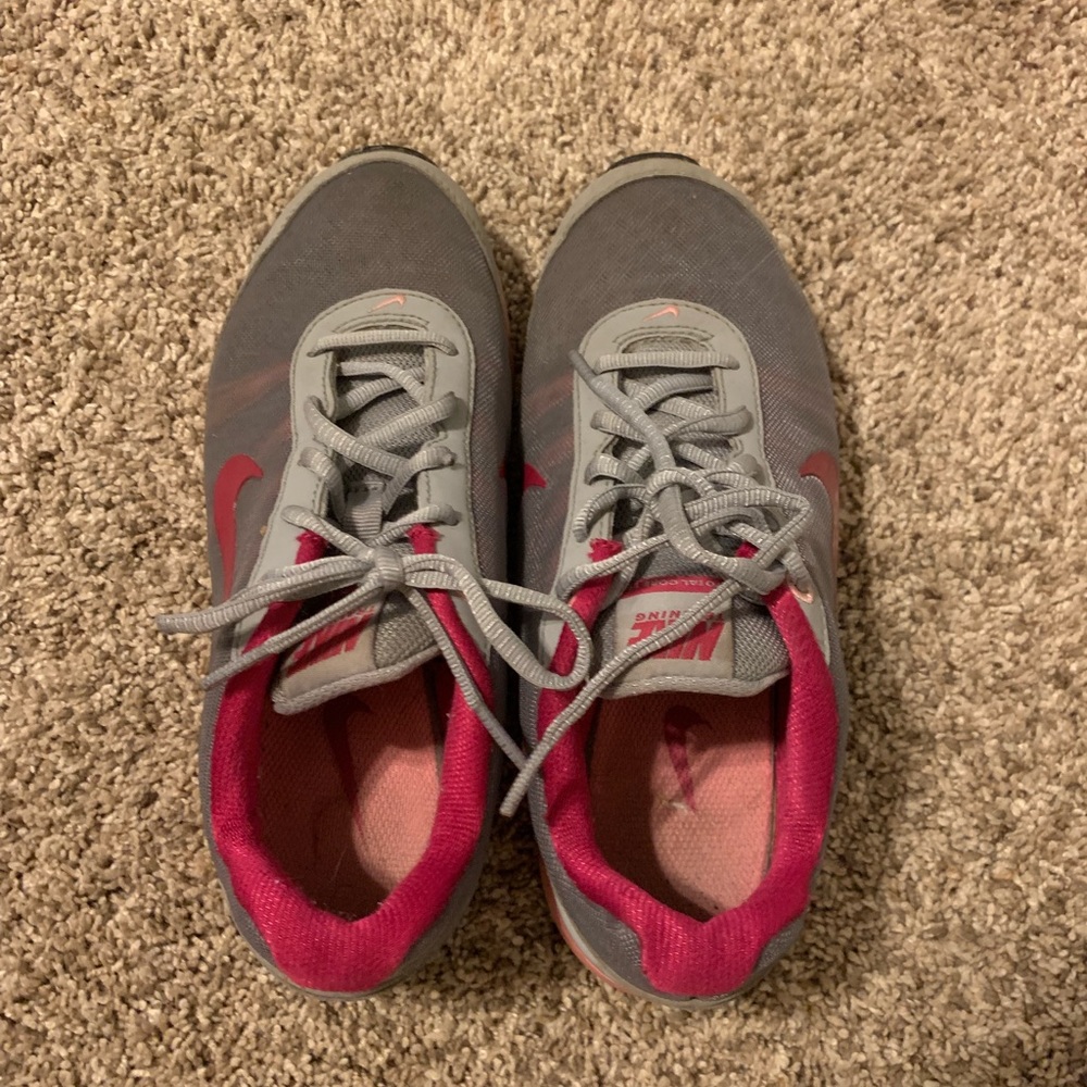 Nike Sneakers Women’s Size 7 Pink and Grey